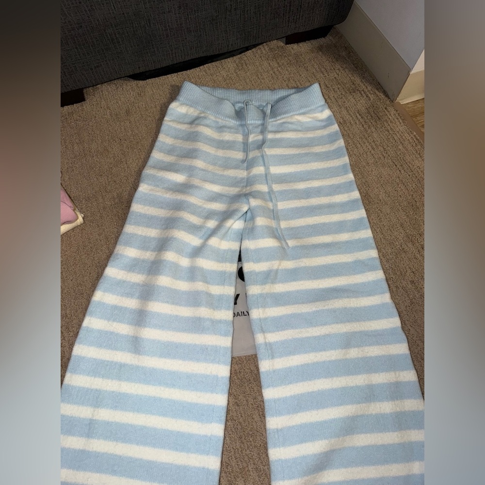 Daily drill stripped knit pants
